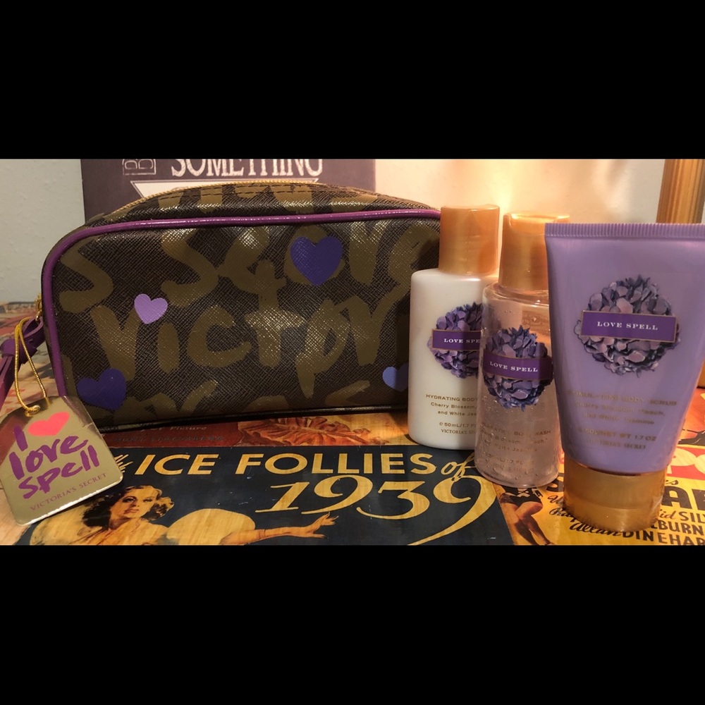 NEW Victoria’s Secret Love Spell Cosmetic Bag